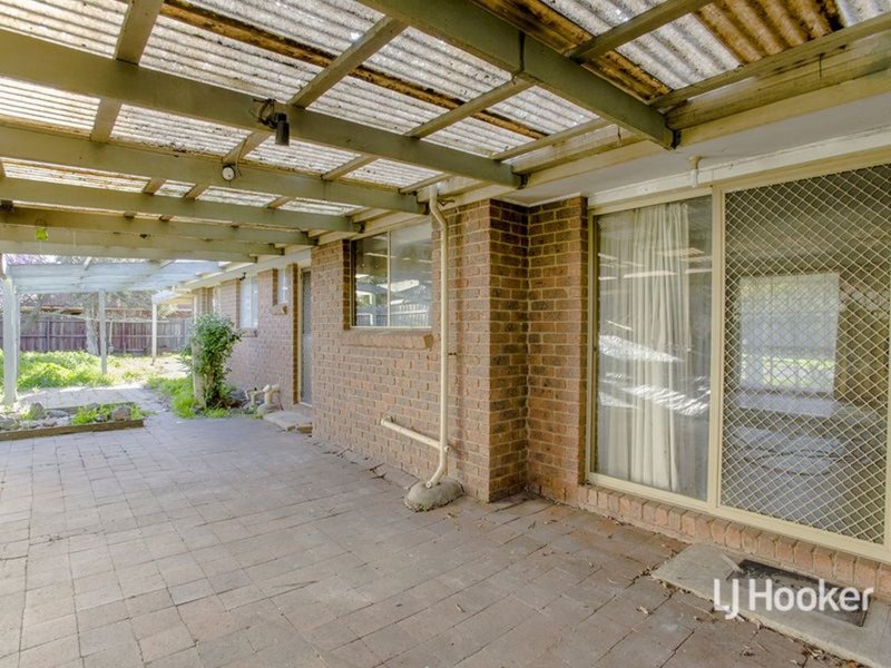 Photo - 6 Wallara Road, Werribee VIC 3030 - Image 9