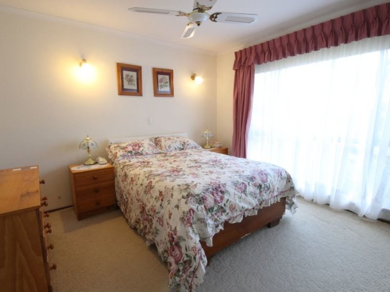 Photo - 6 Walmer Avenue, Sanctuary Point NSW 2540 - Image 7