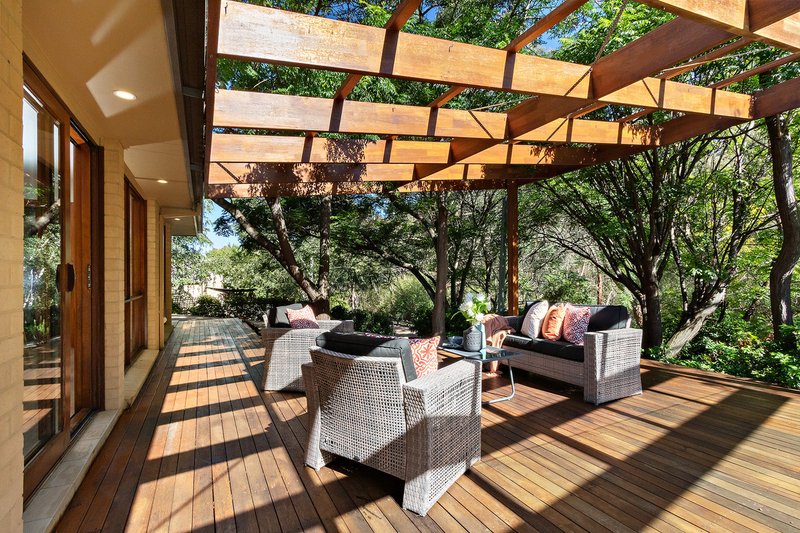 Photo - 6 Walter Close, Jerrabomberra NSW 2619 - Image 8