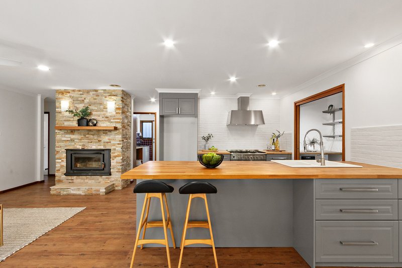 Photo - 6 Walter Close, Jerrabomberra NSW 2619 - Image 15