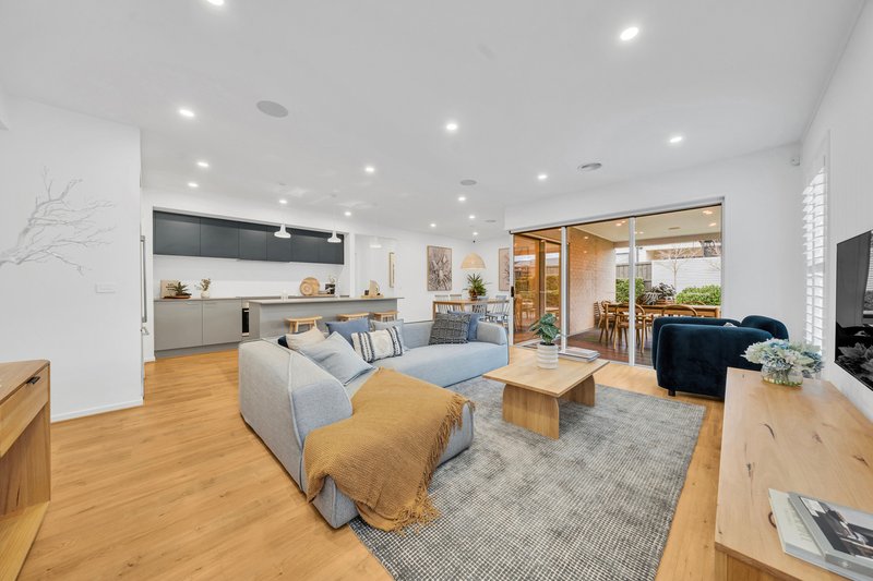 Photo - 6 Wanderer Road, Sunbury VIC 3429 - Image 10