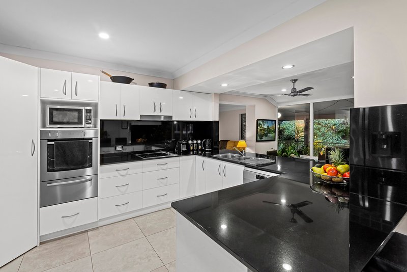 Photo - 6 Warandoo Street, Jindalee QLD 4074 - Image 5