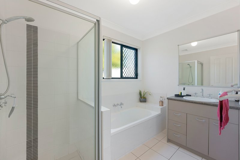 Photo - 6 Waratah Court, Kallangur QLD 4503 - Image 5