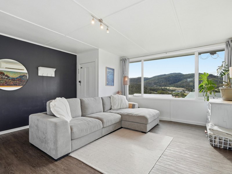 Photo - 6 Waratah Road, Risdon Vale TAS 7016 - Image 2