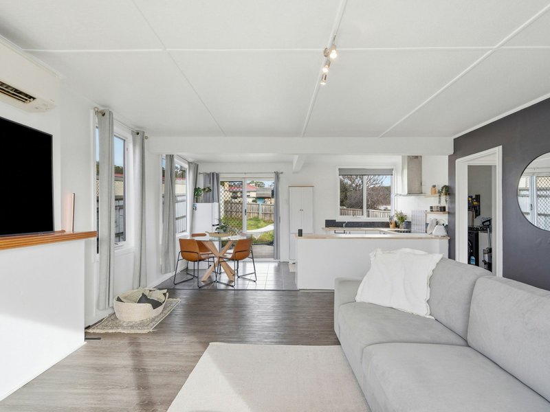 Photo - 6 Waratah Road, Risdon Vale TAS 7016 - Image 3