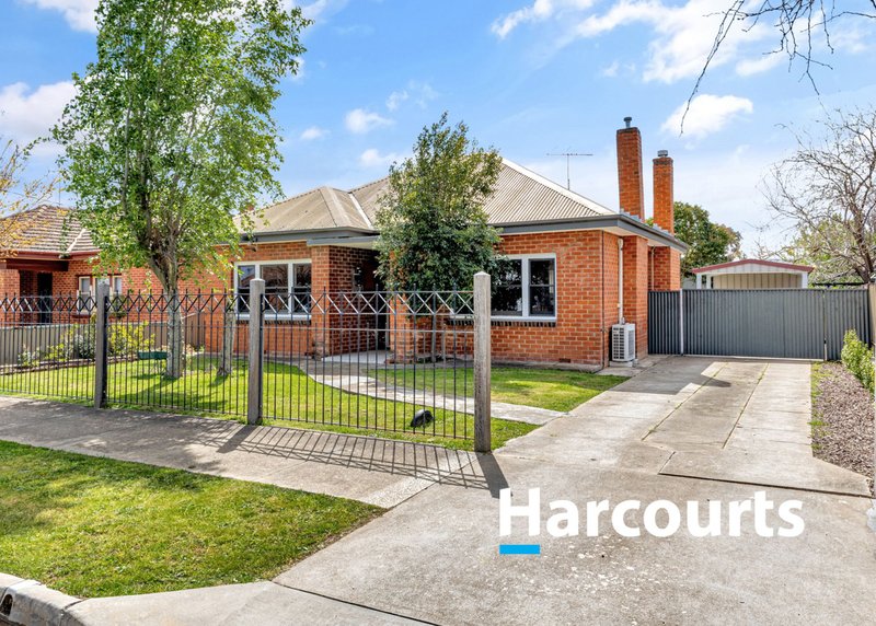 Photo - 6 Wareena Street, Wangaratta VIC 3677 - Image 1