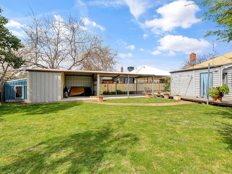 Photo - 6 Wareena Street, Wangaratta VIC 3677 - Image 10