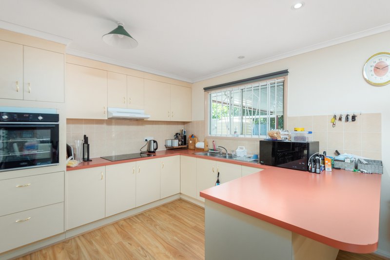 Photo - 6 Warroo Place, Durack QLD 4077 - Image 5