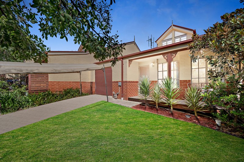 Photo - 6 Watchorn Close, Holt ACT 2615 - Image 1
