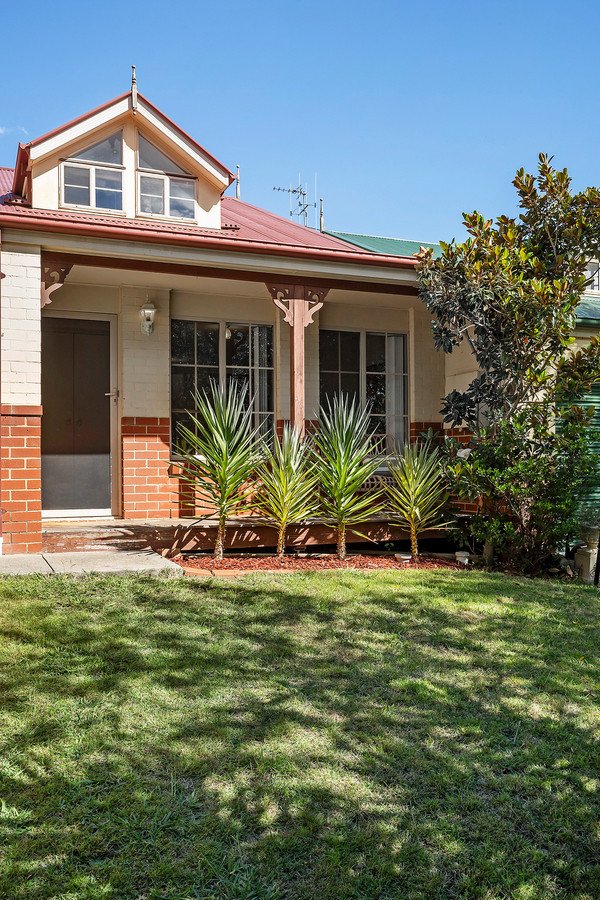 Photo - 6 Watchorn Close, Holt ACT 2615 - Image 16