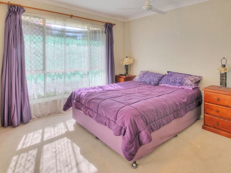 Photo - 6 Watkinsia Court, Regents Park QLD 4118 - Image 6