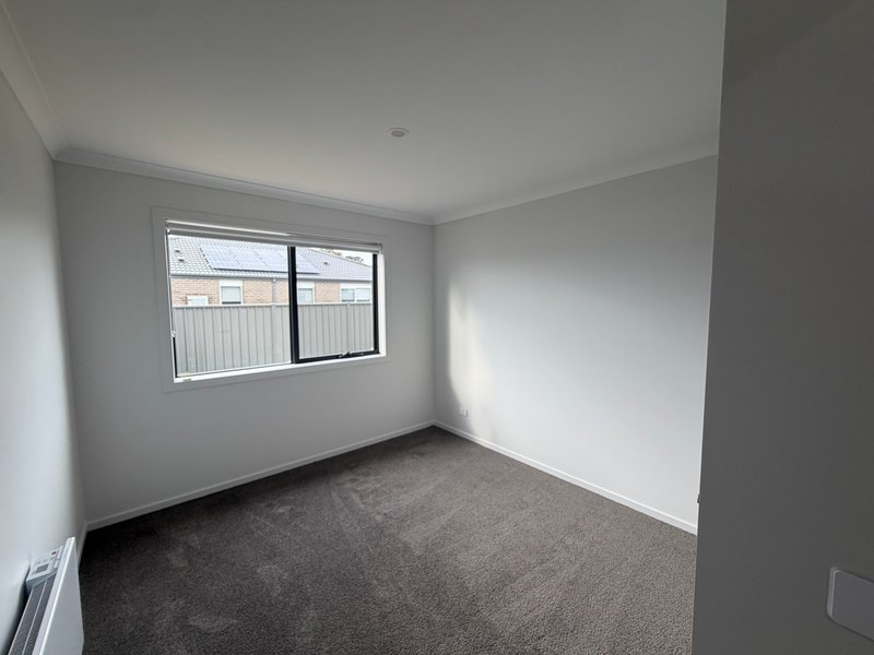 Photo - 6 Wattle Drive, Benalla VIC 3672 - Image 3