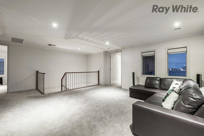 Photo - 6 Waverton Court, Taylors Hill VIC 3037 - Image 9