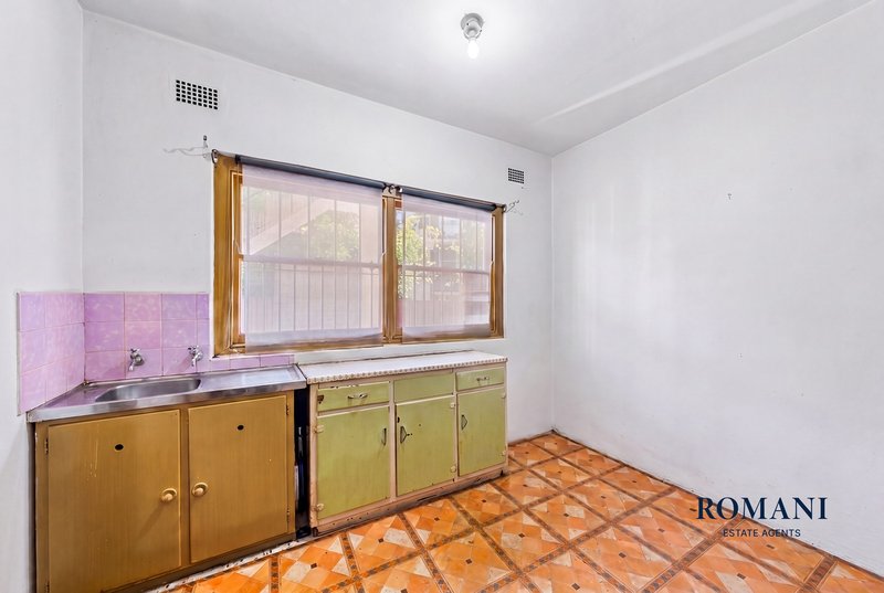 Photo - 6 Webbs Avenue, Ashfield NSW 2131 - Image 5