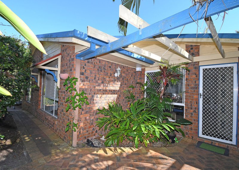 Photo - 6 Wedge Street, Urraween QLD 4655 - Image 3