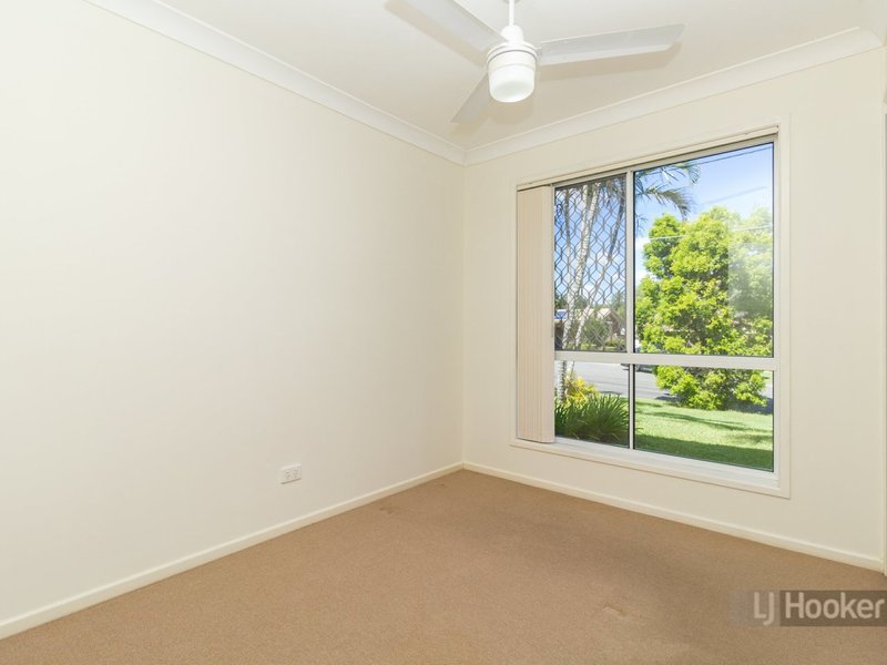 Photo - 6 Weldon Court, Hillcrest QLD 4118 - Image 12