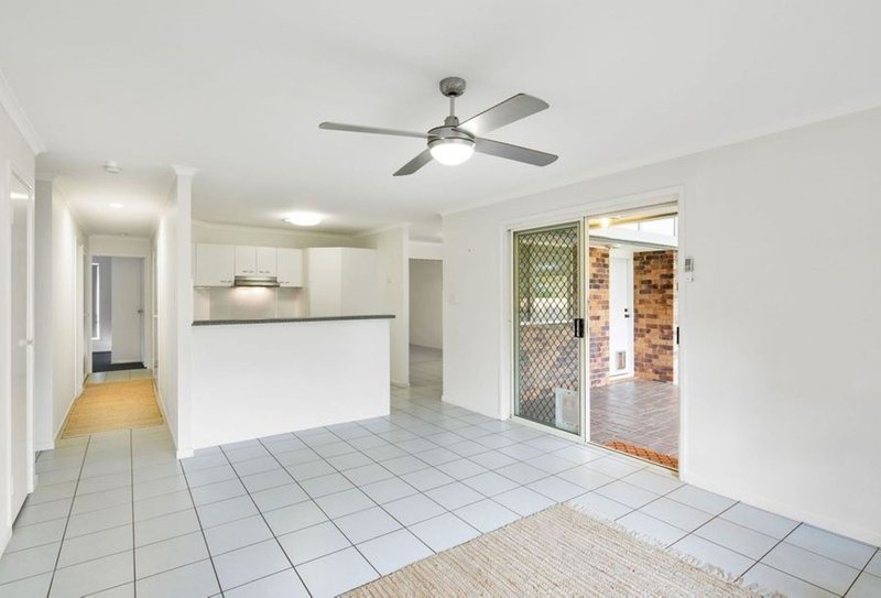 Photo - 6 Wells Court, Palmwoods QLD 4555 - Image 11