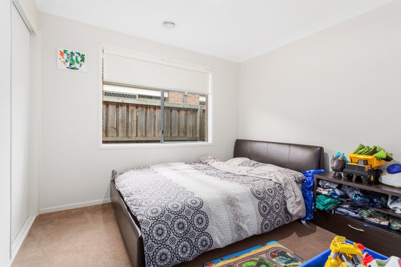 Photo - 6 Wells Street, Pakenham VIC 3810 - Image 6