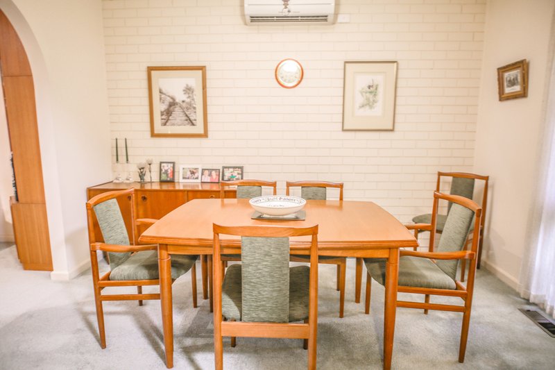 Photo - 6 Wenbern Court, Deniliquin NSW 2710 - Image 9