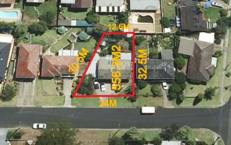 Photo - 6 Wendy Avenue, Georges Hall NSW 2198 - Image 12