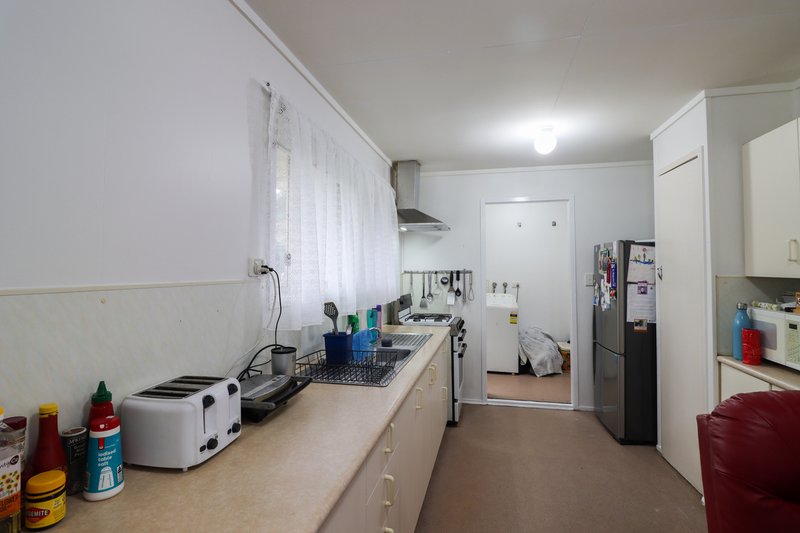 Photo - 6 Wentworth Street, Leichhardt QLD 4305 - Image 5