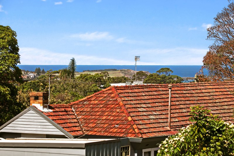 Photo - 6 Whaddon Avenue, Dee Why NSW 2099 - Image 8