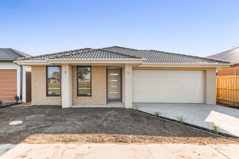 6 Whinstone Avenue, Clyde VIC 3978