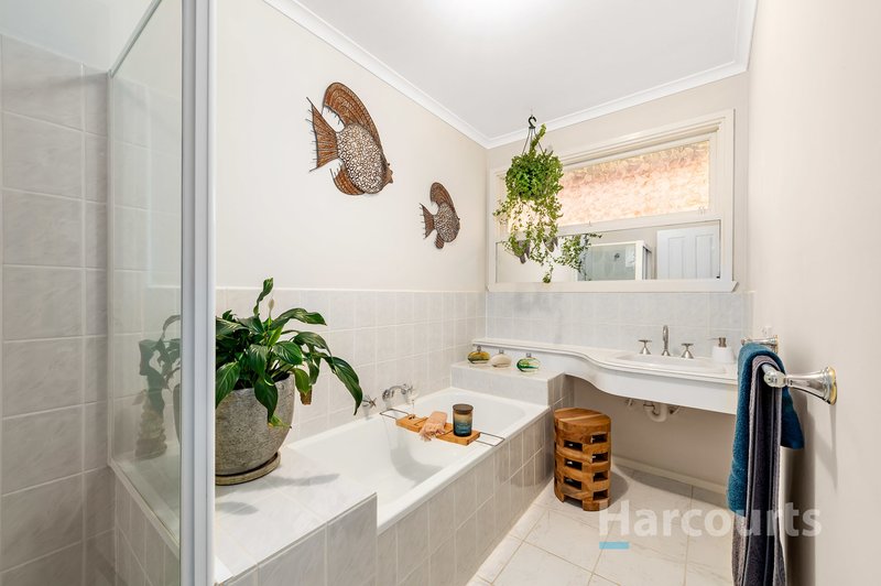 Photo - 6 Whitehaven Street, Wantirna VIC 3152 - Image 9