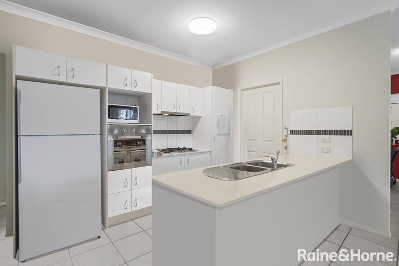 Photo - 6 Whitehouse Court, Redbank Plains QLD 4301 - Image 2