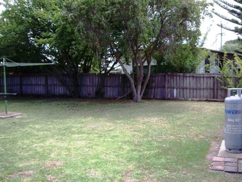 Photo - 6 Whiting Avenue, Indented Head VIC 3223 - Image 5