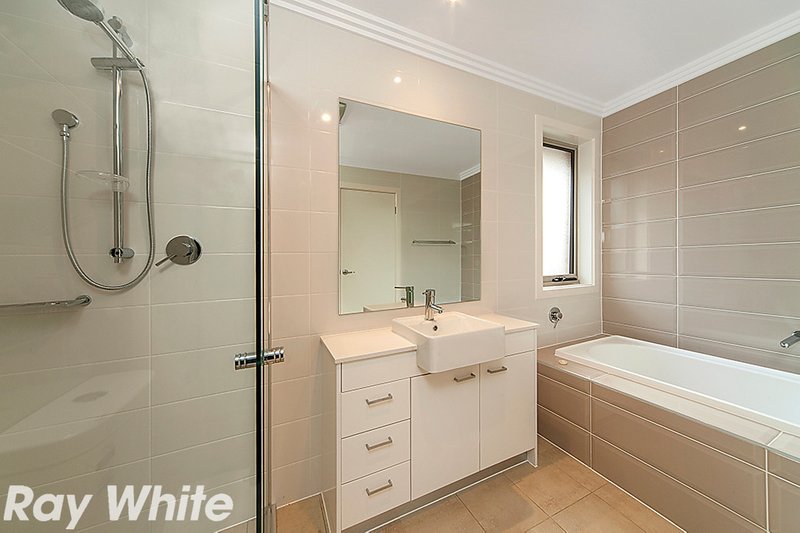 Photo - 6 Whitley Avenue, Kellyville NSW 2155 - Image 4