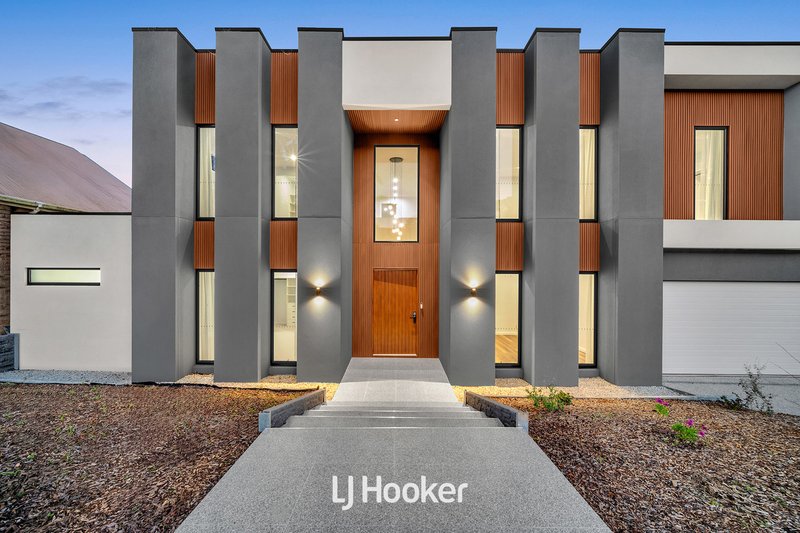 Photo - 6 Williamson Street, Berwick VIC 3806 - Image 3