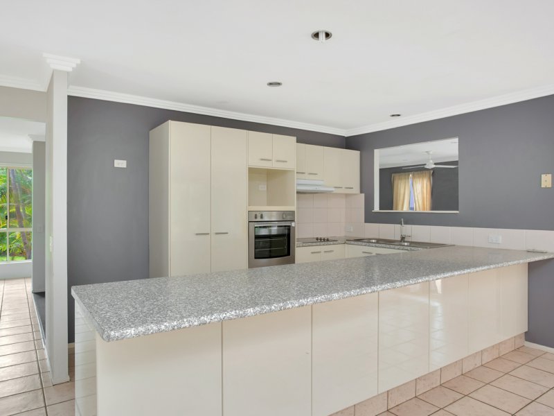 Photo - 6 Wilton Close, Mudgeeraba QLD 4213 - Image 1