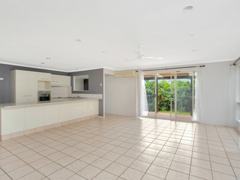 Photo - 6 Wilton Close, Mudgeeraba QLD 4213 - Image 2