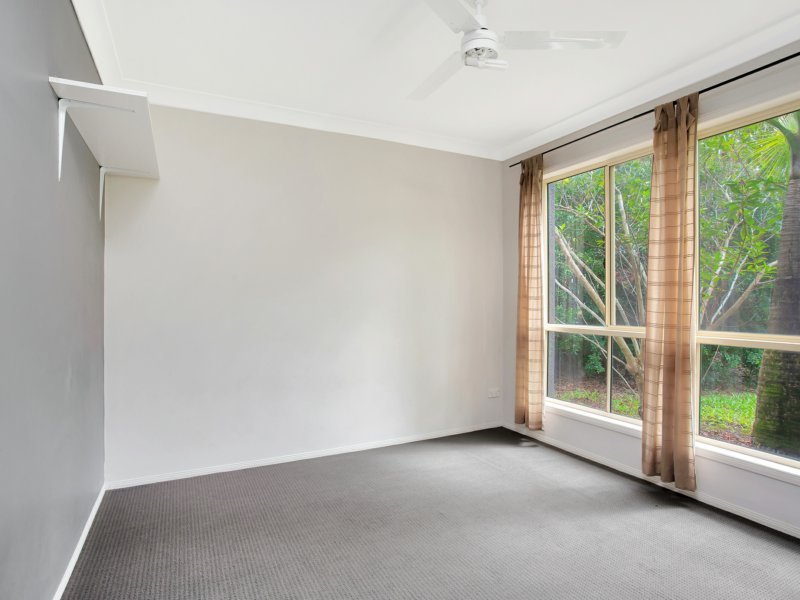 Photo - 6 Wilton Close, Mudgeeraba QLD 4213 - Image 7