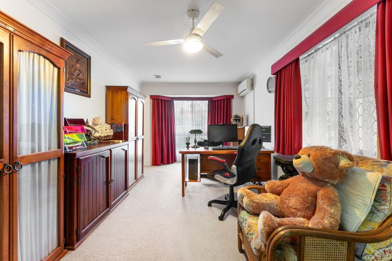 Photo - 6 Wilton Crescent, Boronia Heights QLD 4124 - Image 12