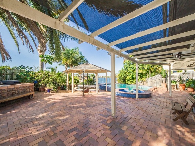 Photo - 6 Winch Court, Mermaid Waters QLD 4218 - Image 6