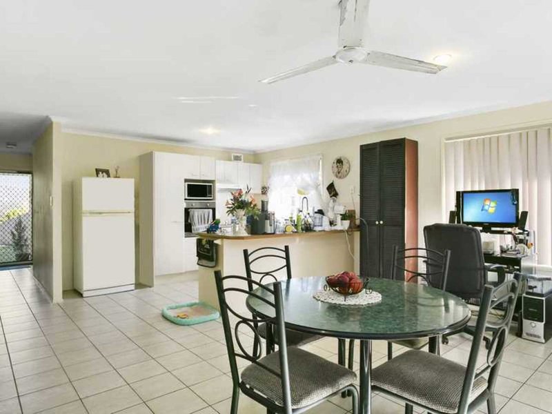 Photo - 6 Winchester Drive, Nerang QLD 4211 - Image 5