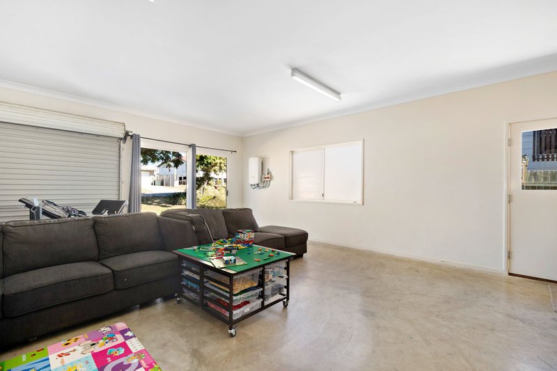 Photo - 6 Windeyer Street, Bald Hills QLD 4036 - Image 12