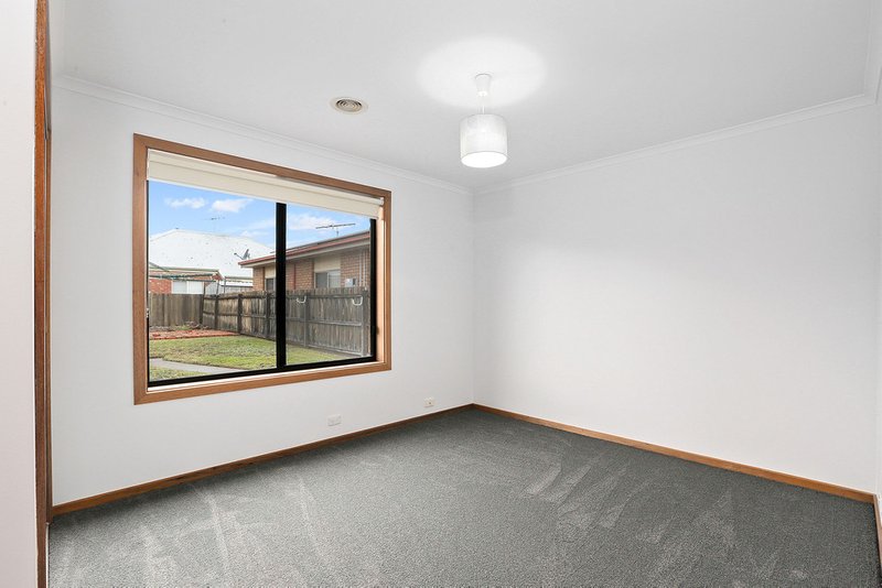 Photo - 6 Windsor Court, Lara VIC 3212 - Image 7