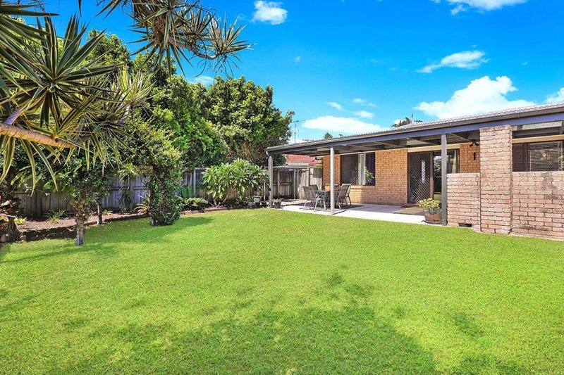 Photo - 6 Winkara Street, Wurtulla QLD 4575 - Image 8