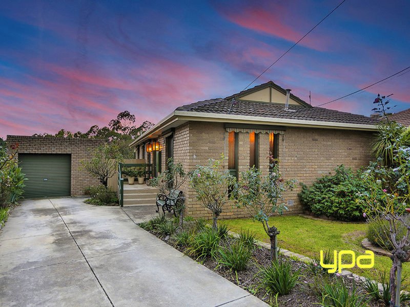 6 Winslow Crescent, Deer Park VIC 3023