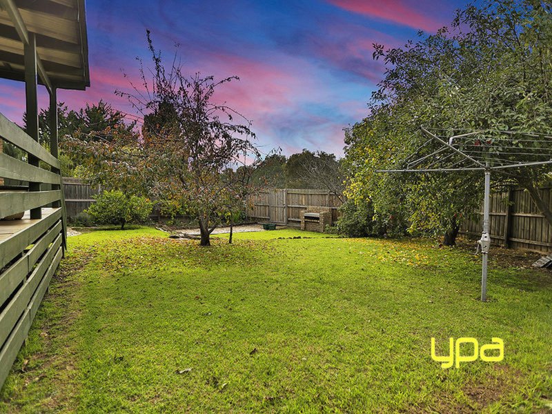 Photo - 6 Winslow Crescent, Deer Park VIC 3023 - Image 11