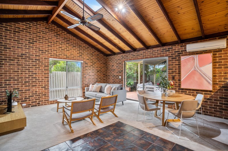 Photo - 6 Winster Close, Duncraig WA 6023 - Image 11