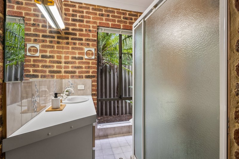 Photo - 6 Winster Close, Duncraig WA 6023 - Image 14