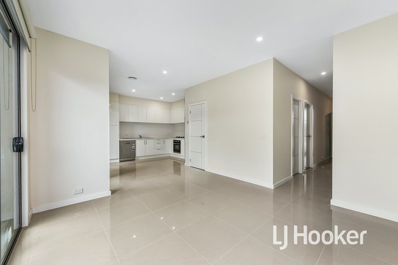 Photo - 6 Winter Lane, Carrum Downs VIC 3201 - Image 4