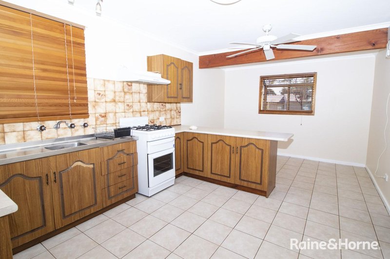 Photo - 6 Withers Street, Port Augusta SA 5700 - Image 4