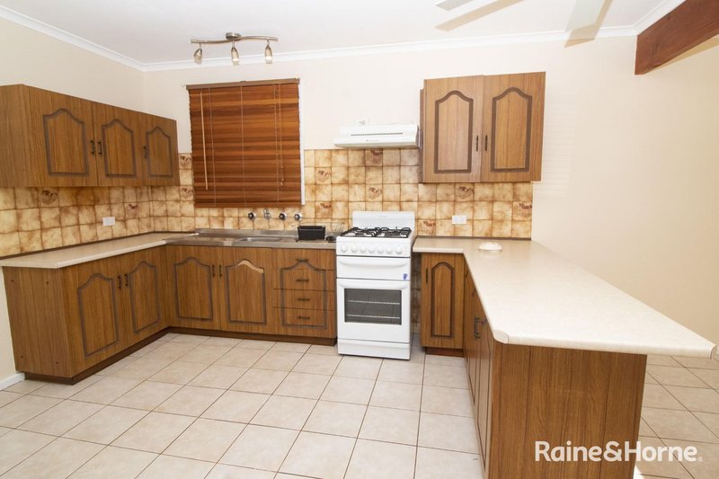 Photo - 6 Withers Street, Port Augusta SA 5700 - Image 5