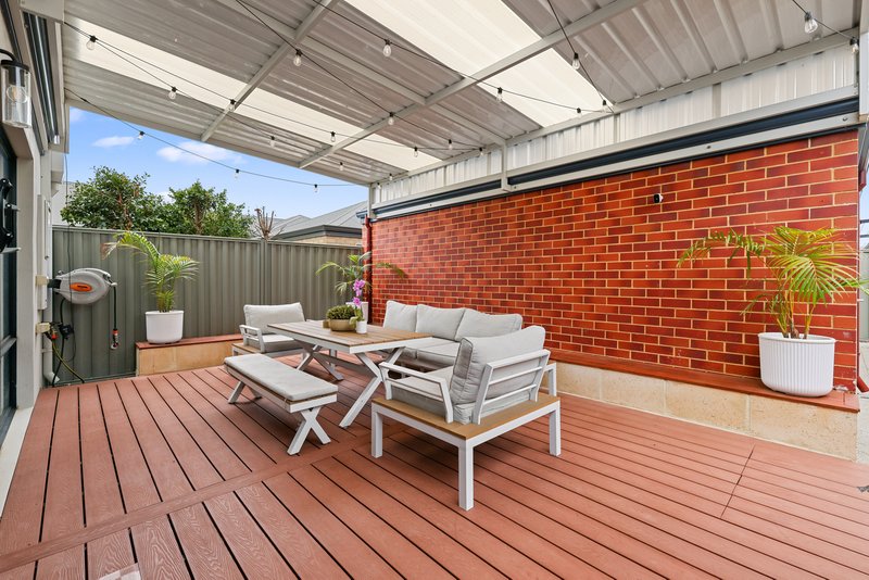 Photo - 6 Wolfson Way, Piara Waters WA 6112 - Image 21