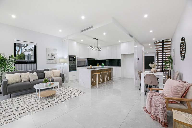 Photo - 6 Wolumba Street, Chester Hill NSW 2162 - Image 2